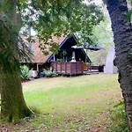 70s-style Summer House Near בית נופש