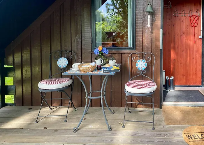 Hébergement de vacances 70s-style Summer House Near *