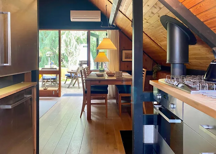 Hébergement de vacances 70s-style Summer House Near