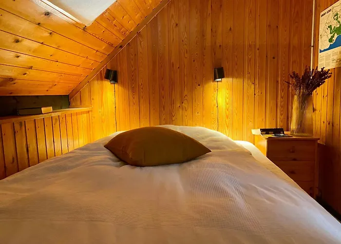 Hébergement de vacances 70s-style Summer House Near